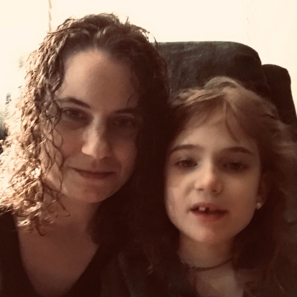 Hi! I am Jessica. Slapstick and witty humor make it in my listings. Sorry 🤭. - Picture 1 of 10